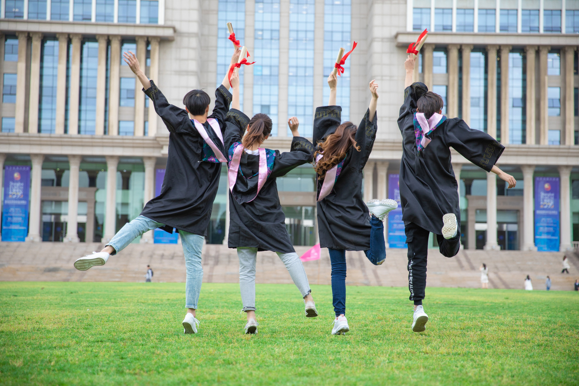 去英国留学选择什么专业比较好,留学英国选择哪个专业比较好