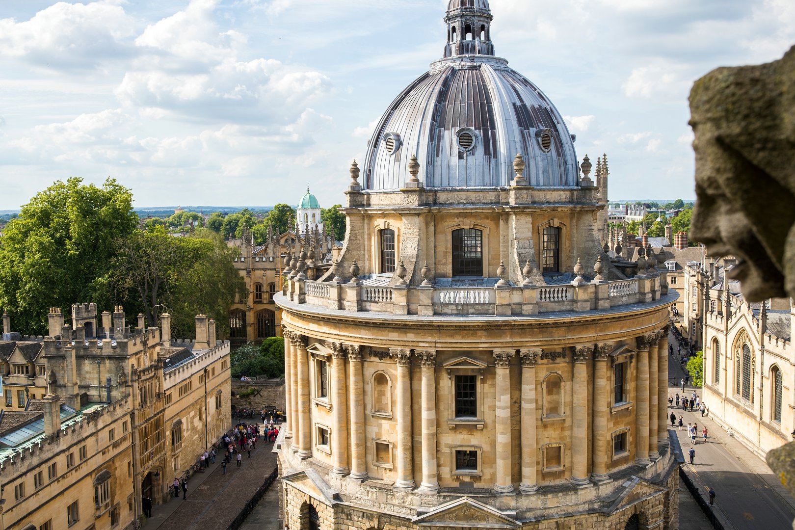 英国留学申请节点,英国留学申请时间