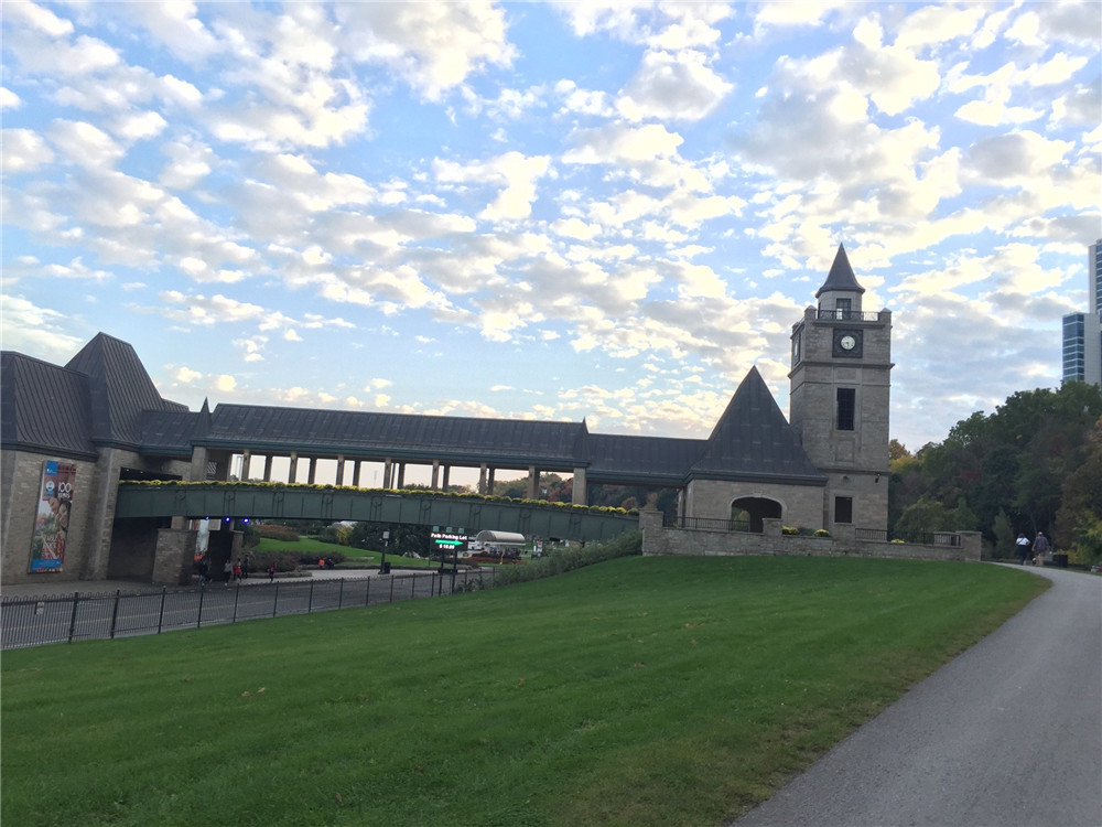 46.3％GMAT考生为女性，你跟上职场精英女性的步伐