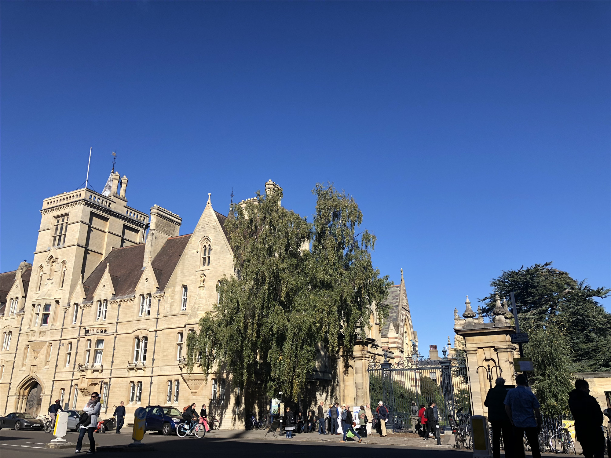 英国本科补录专区已开启！不要错失这五所学校