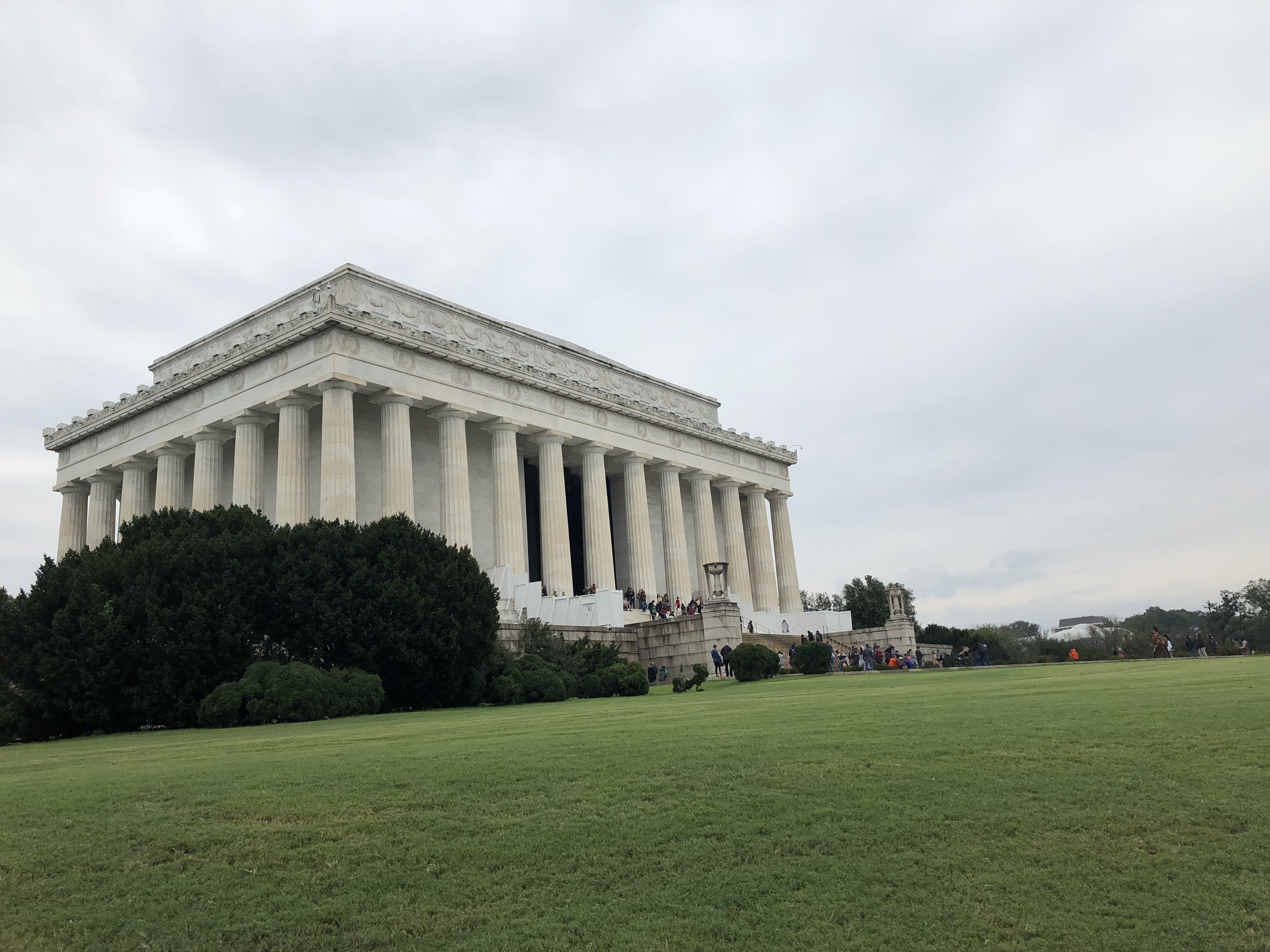 摩根大通证券中国增聘50%，金融专业留学生注意