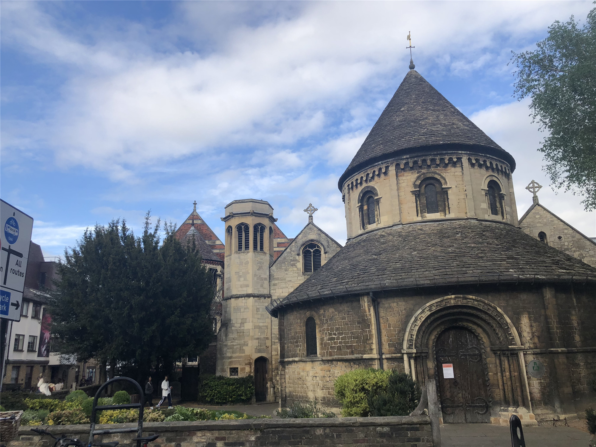 拿着高考成绩，如何就读英国大学课程？