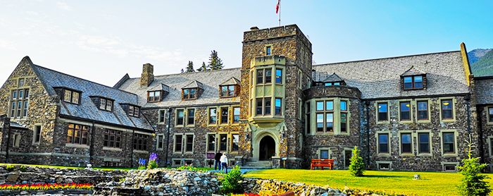 加拿大留学生境外上网课影响申请毕业工签吗？