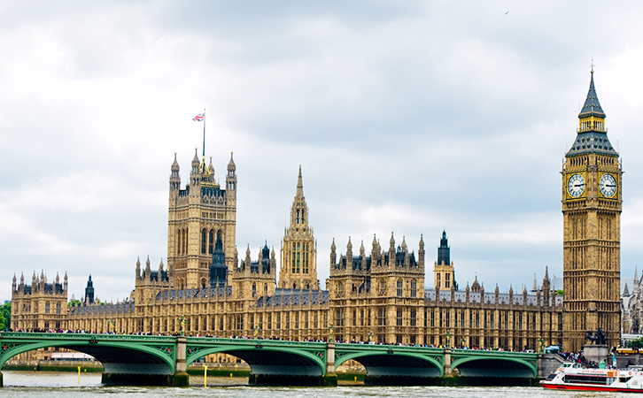 成功案例：英国专升本背景一样可以申请好学校！