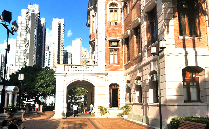 他们去香港求学，为的是什么？