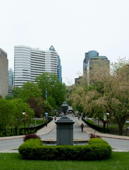 曼省留学名校推荐